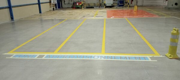 Pochoir "Zone Approvisionnement" en PET 0,5 mm pour marquage au sol en entrepôt, découpé par LaserEnFolie